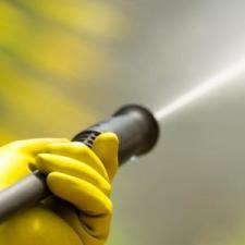 The Health Benefits Of Pressure Washing Your Property thumbnail
